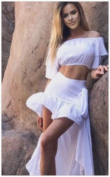 Лариса проститутка у метро Чкаловская